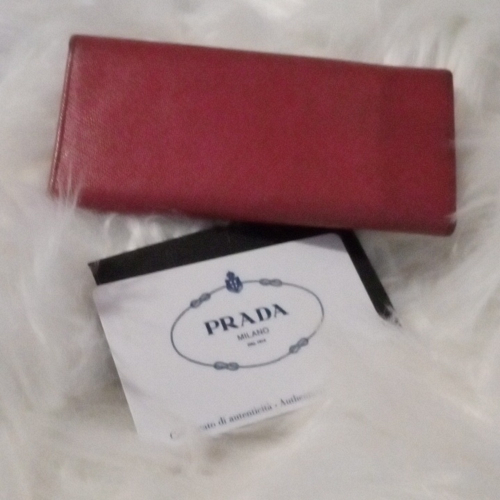 Prada Red Leather Women's Bag W Certificate Of Authenticity - Picture 5 of 5